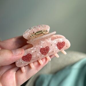 Emi Jay Sweetheart Clip in Love Bug
